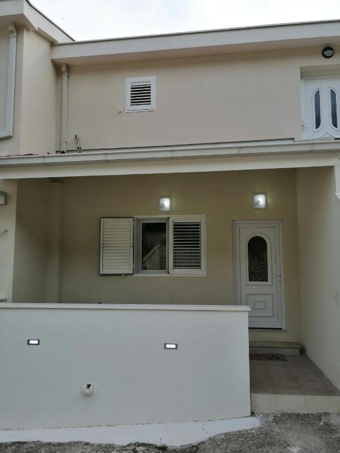 Apartment Lijana Sea View Tučepi Exterior foto
