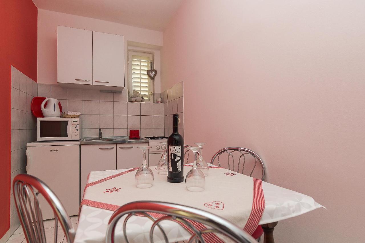 Apartment Lijana Sea View Tučepi Exterior foto
