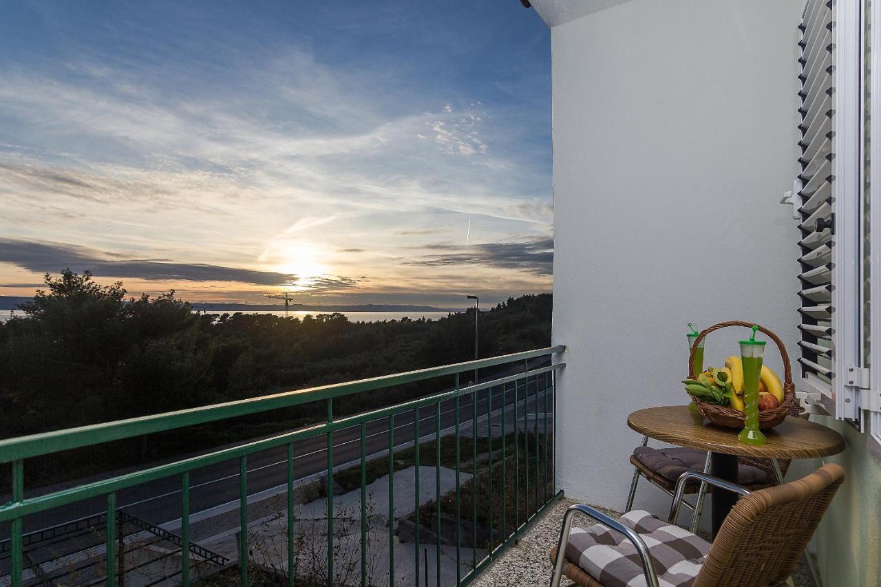 Apartment Lijana Sea View Tučepi Exterior foto